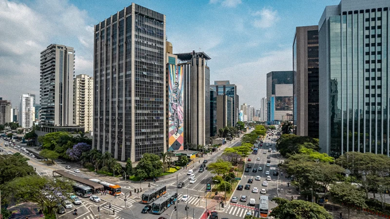 Vista da região da Faria Lima, em São Paulo, simbolizando a visão estratégica e a consultoria